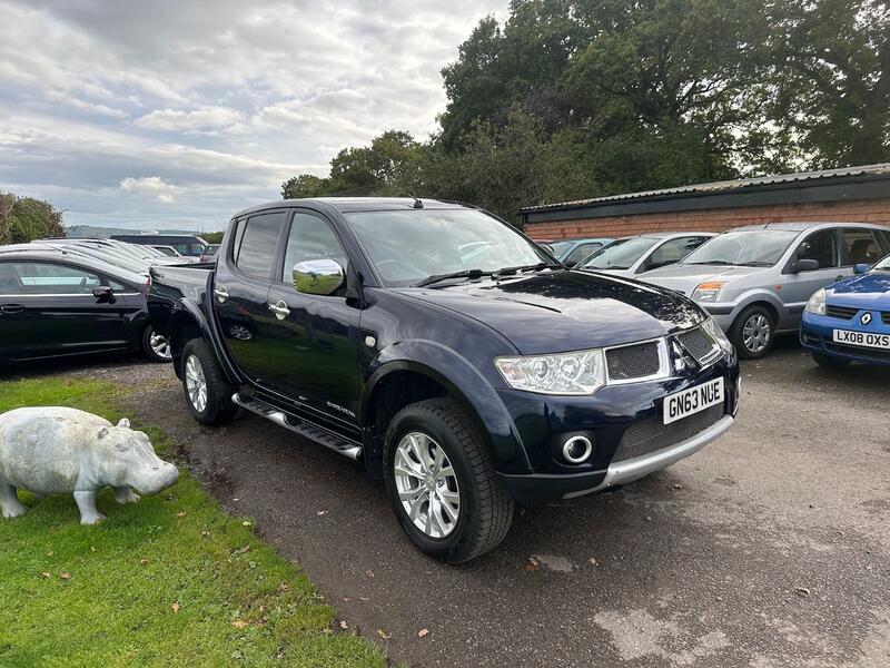 MITSUBISHI L200 2.5 DI-D Barbarian 2013
