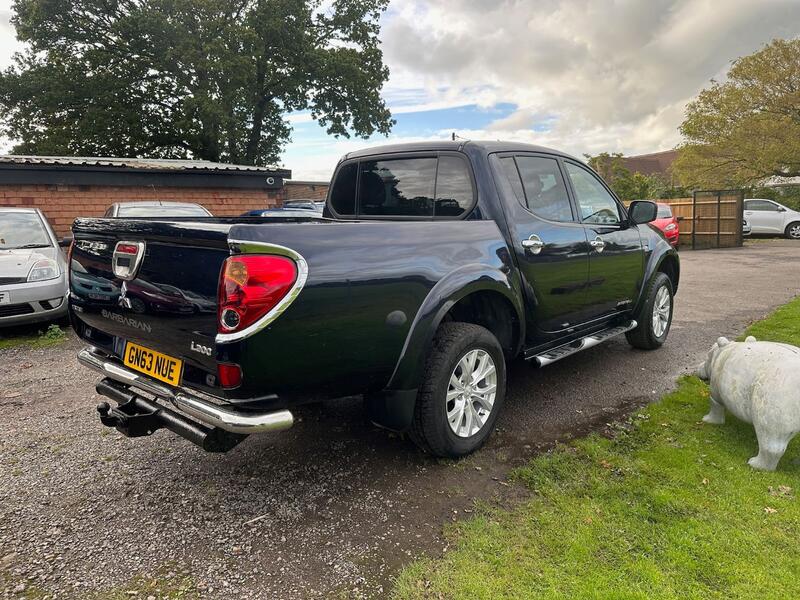 MITSUBISHI L200 2.5 DI-D Barbarian 2013