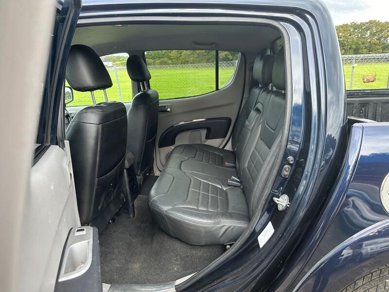 MITSUBISHI L200 2.5 DI-D Barbarian 2013