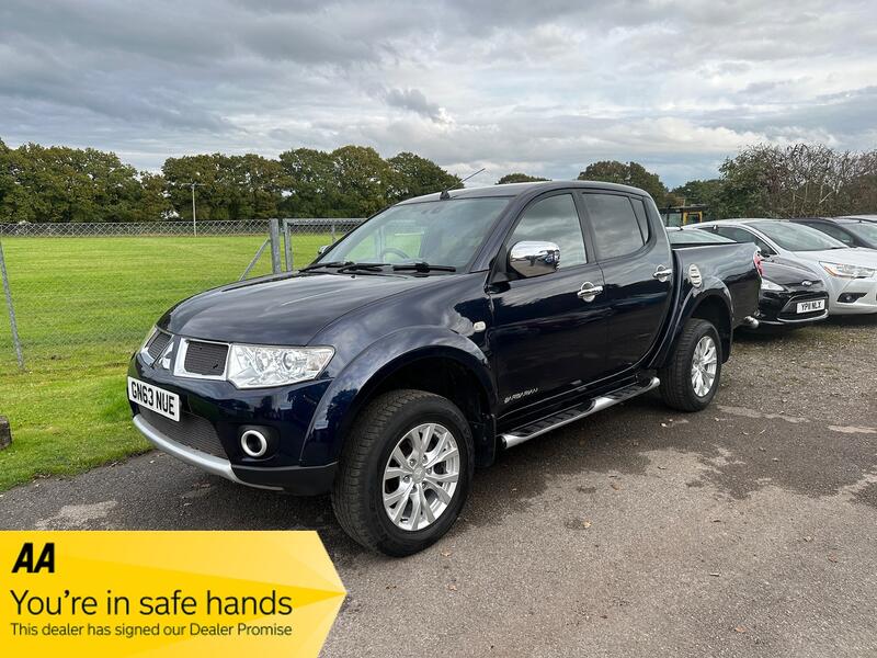 MITSUBISHI L200 2.5 DI-D Barbarian 2013