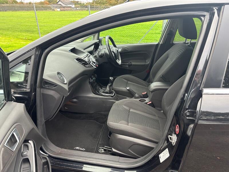 FORD FIESTA 1.5 TDCi Titanium 2012