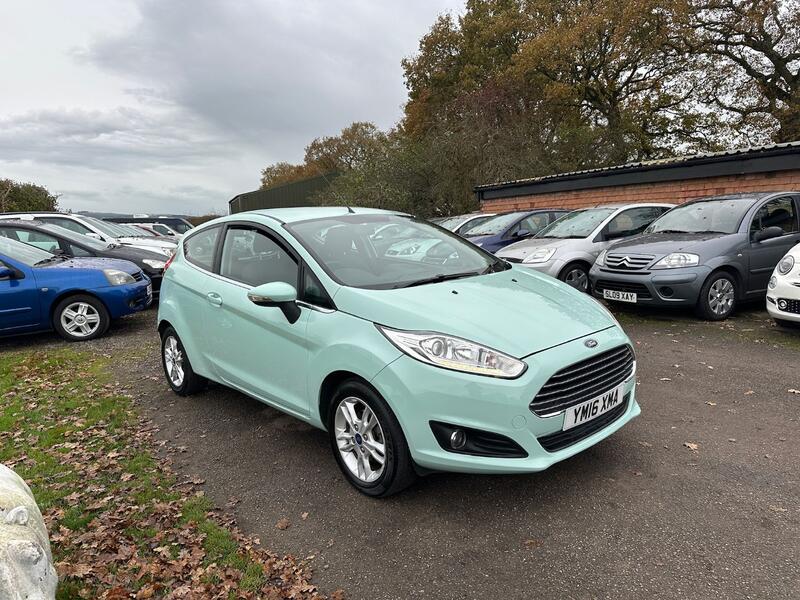 FORD FIESTA 1.3 Zetec 2016