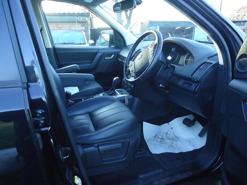 LAND ROVER FREELANDER 2 2.2 SD4 SE 2014