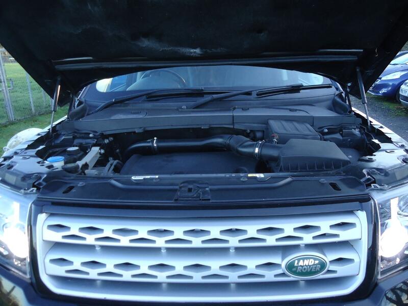 LAND ROVER FREELANDER 2 2.2 SD4 SE 2014