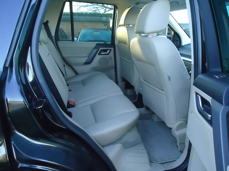 LAND ROVER FREELANDER 2 2.2 TD4 HSE 2010