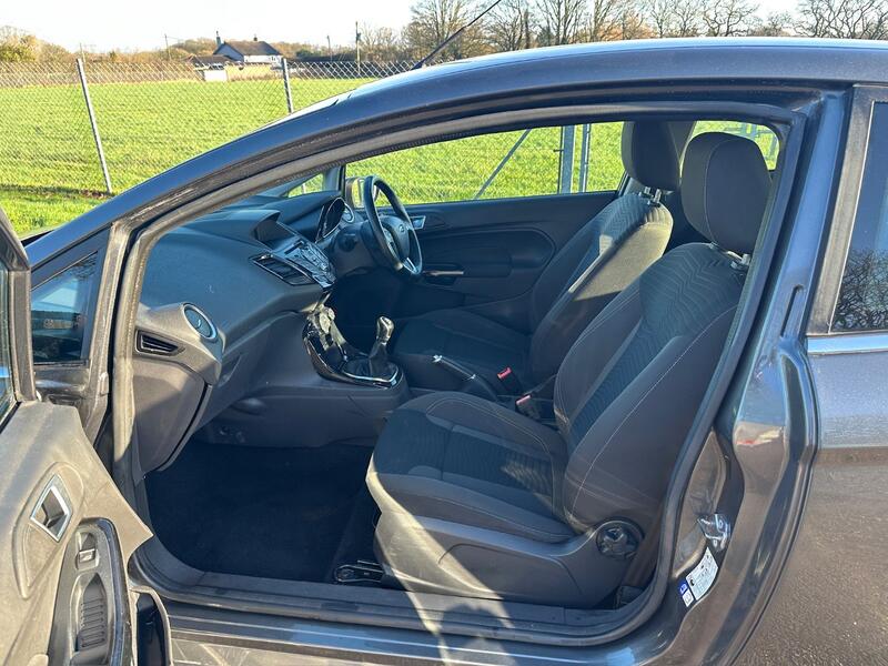 FORD FIESTA 1.3 Zetec 2017