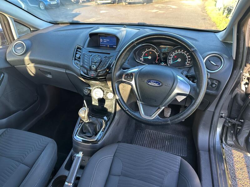 FORD FIESTA 1.3 Zetec 2017