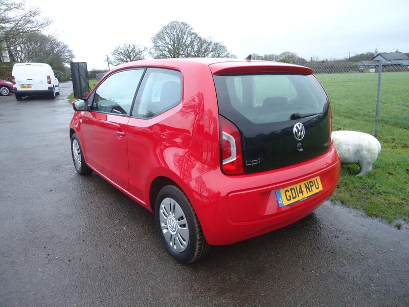 VOLKSWAGEN UP 1.0 BlueMotion Tech Move up! 2014