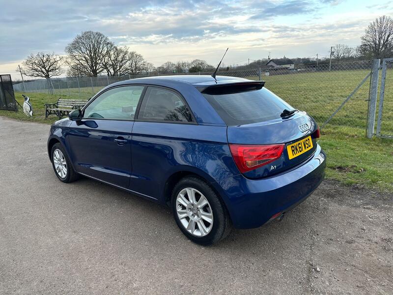 AUDI A1 1.6 TDI SE 2011
