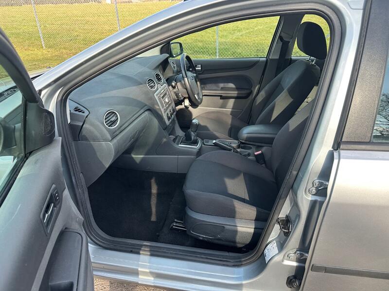 FORD FOCUS 2.0 TDCi Zetec Climate 2005
