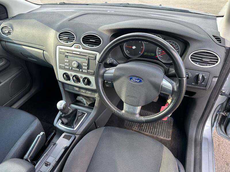 FORD FOCUS 2.0 TDCi Zetec Climate 2005