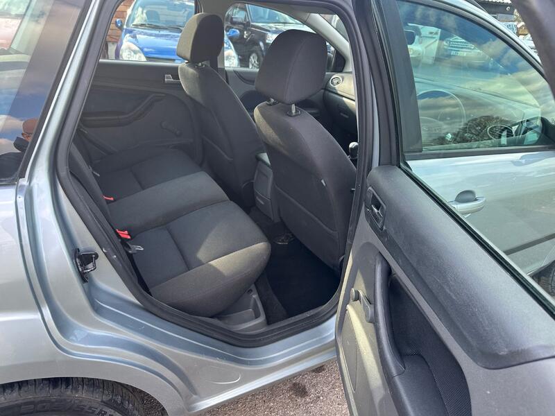 FORD FOCUS 2.0 TDCi Zetec Climate 2005
