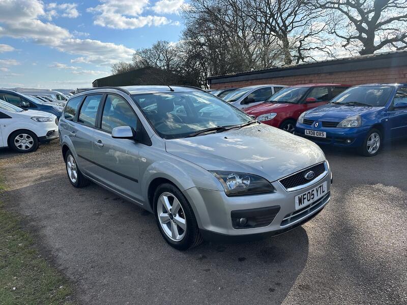 FORD FOCUS 2.0 TDCi Zetec Climate 2005
