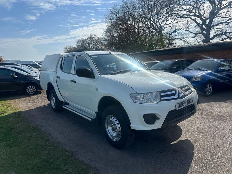 MITSUBISHI L200 2.5 DI-D 4Life 2015