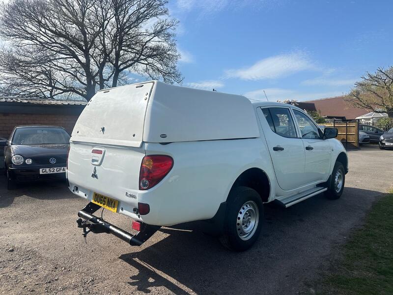 MITSUBISHI L200 2.5 DI-D 4Life 2015