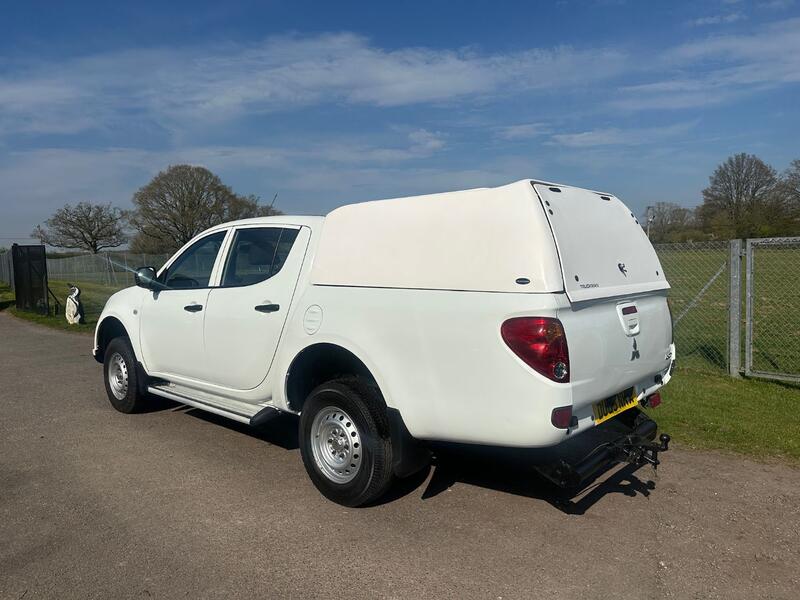 MITSUBISHI L200 2.5 DI-D 4Life 2015