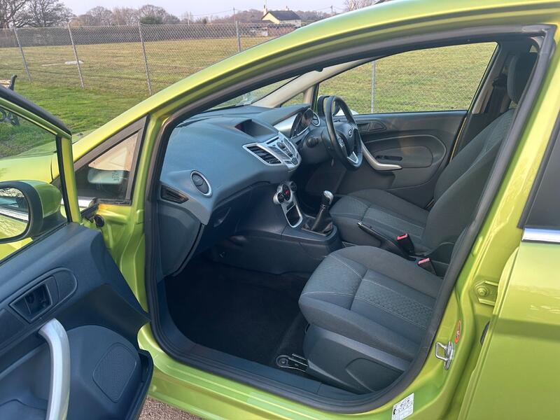 FORD FIESTA 1.6 TDCi Titanium 2009
