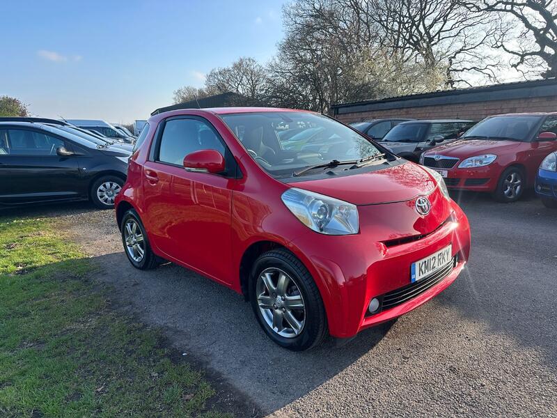 TOYOTA IQ 1.0 VVT-i 2 2012