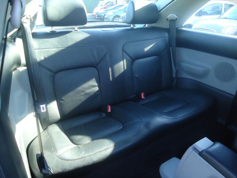VOLKSWAGEN BEETLE 1.6 2005