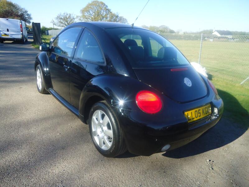 VOLKSWAGEN BEETLE 1.6 2005