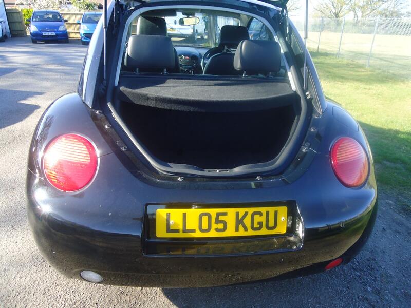 VOLKSWAGEN BEETLE 1.6 2005