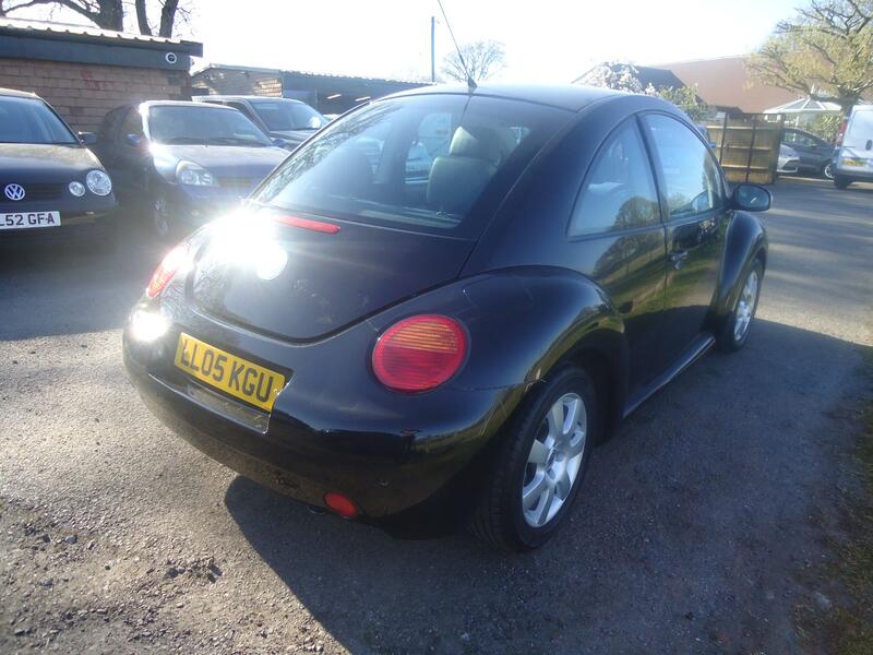 VOLKSWAGEN BEETLE 1.6 2005