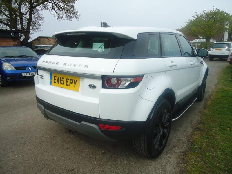 LAND ROVER RANGE ROVER EVOQUE 2.2 eD4 Pure 2015