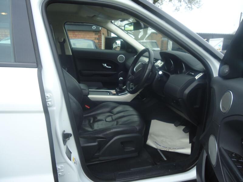 LAND ROVER RANGE ROVER EVOQUE 2.2 eD4 Pure 2015