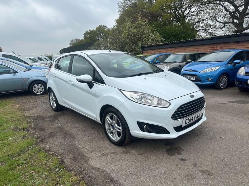 FORD FIESTA 1.3 Zetec 2014
