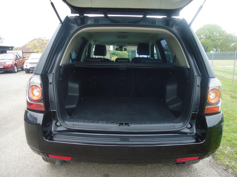 LAND ROVER FREELANDER 2 2.2 TD4 SE Tech 2014