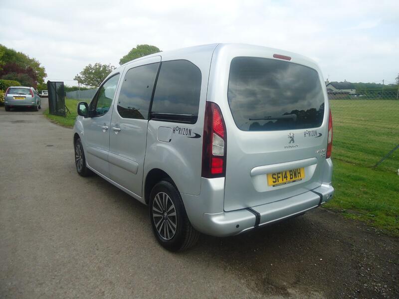 PEUGEOT PARTNER TEPEE 1.6 HDi Tepee S 2014