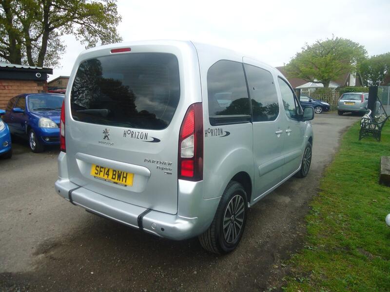 PEUGEOT PARTNER TEPEE 1.6 HDi Tepee S 2014