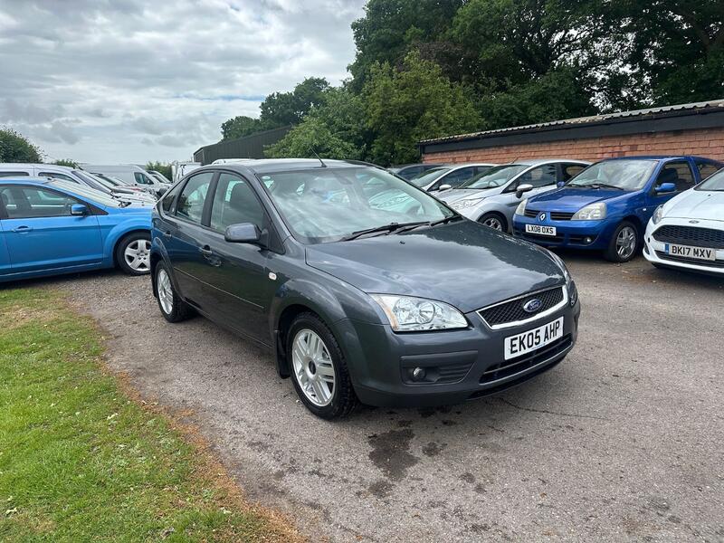 FORD FOCUS 2.0 Ghia 2005