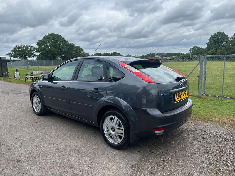 FORD FOCUS 2.0 Ghia 2005