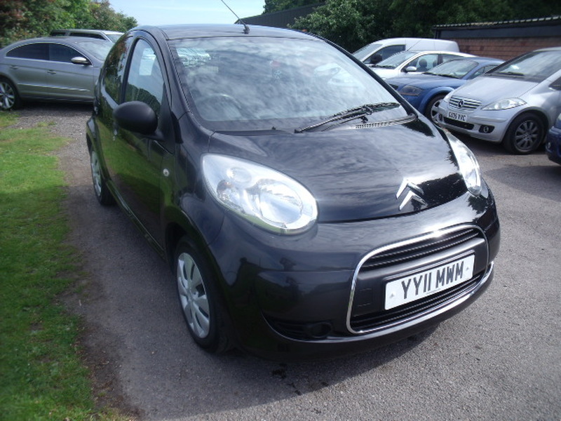 CITROEN C1 VTR - TWO OWNERS - £20 A YEAR ROAD TAX - 2011