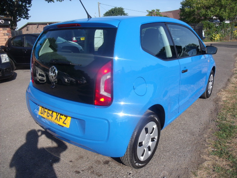 VOLKSWAGEN UP TAKE UP - LOW MILEAGE - £20 ROAD TAX - FSH - 2015