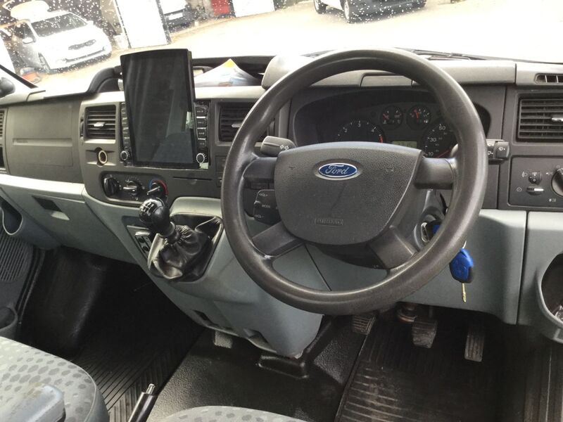 FORD TRANSIT 460  DRW RECOVERY - BEAVERTAIL TRUCK - 3.2 200 BHP - PLUS VAT - 2010